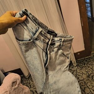 Blue High Rise Jeans with Vintage Wash